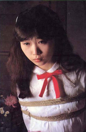 画像137枚【寺山久美】昭和エロSM緊縛写真集で活躍した清楚お嬢様